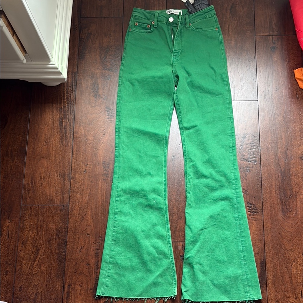 Zara Green Flared Women's Jeans
